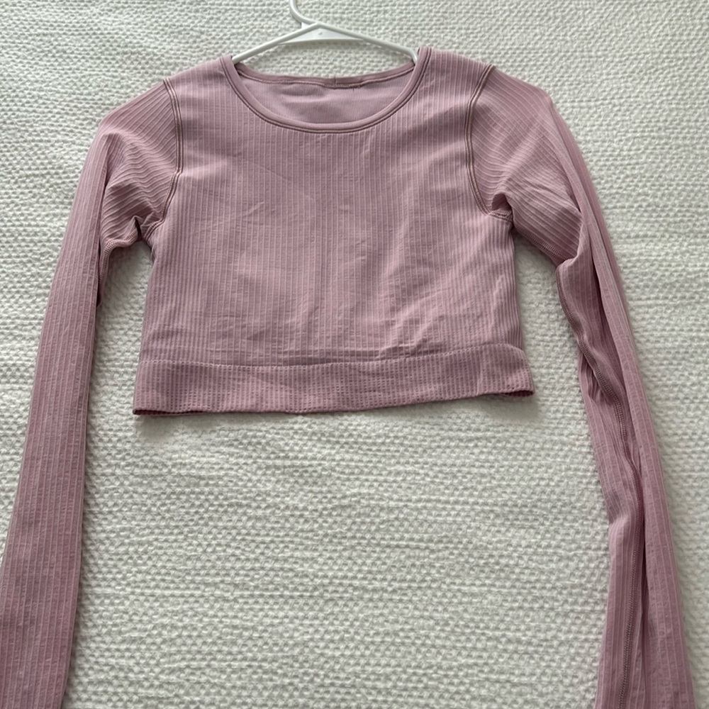 Lululemon cropped ribbed long sleeve mauve